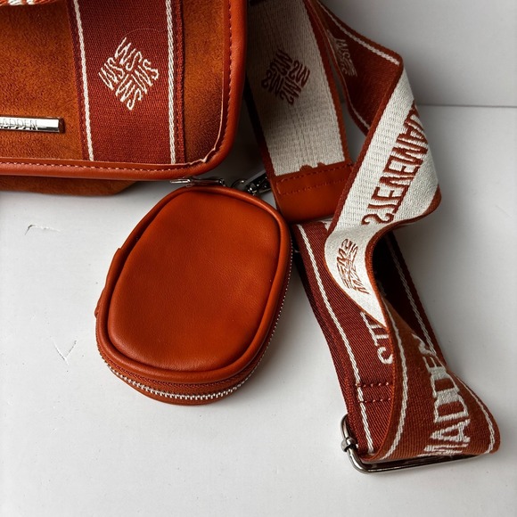 Steve Madden NWT Bwebber Suede Whiskey Spice Satchel Crossbody New - Picture 2 of 6